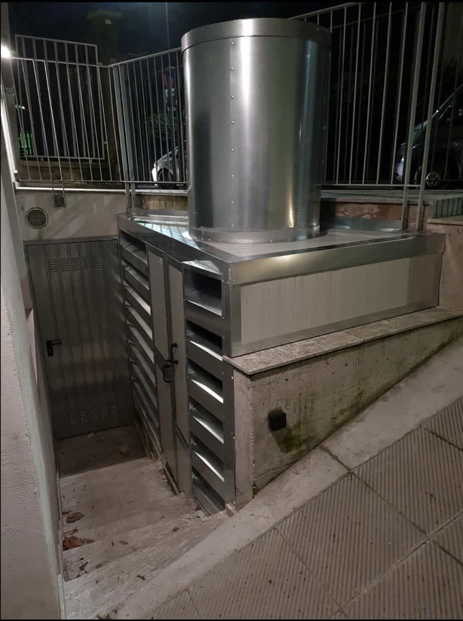 Bonifica acustica pompa di calore - Via Vesio 12 Milano
